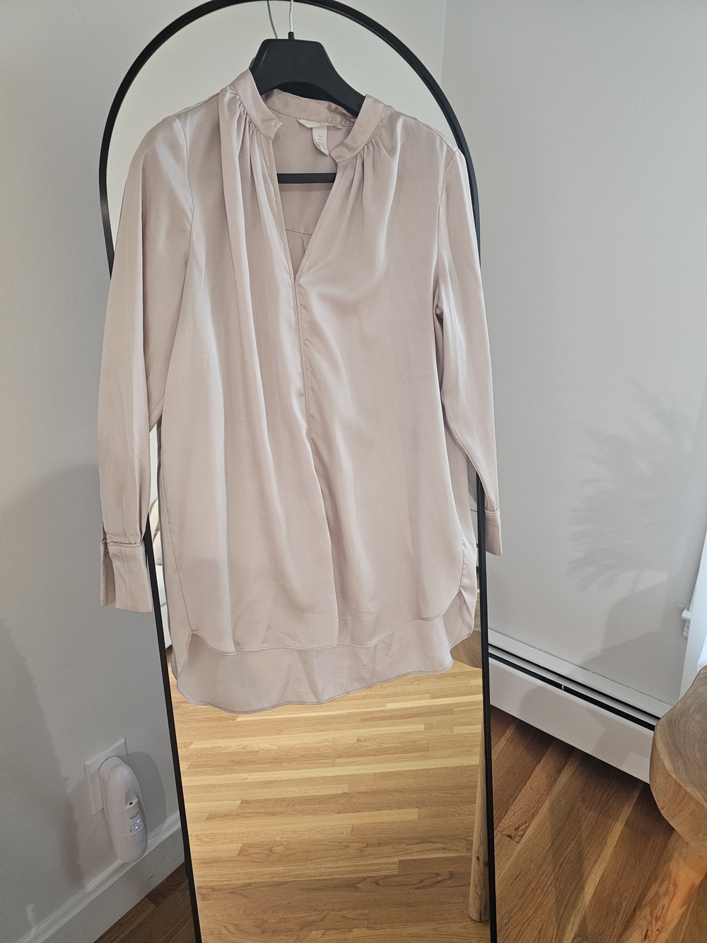H&M Pale Beige Satin Long-Sleeve V-Neck Blouse